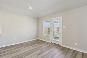 Houston - Wall Street Village - 6323 Brazos Trl Dr, Richmond, TX 77469 - 005