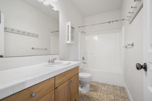  Photo 23