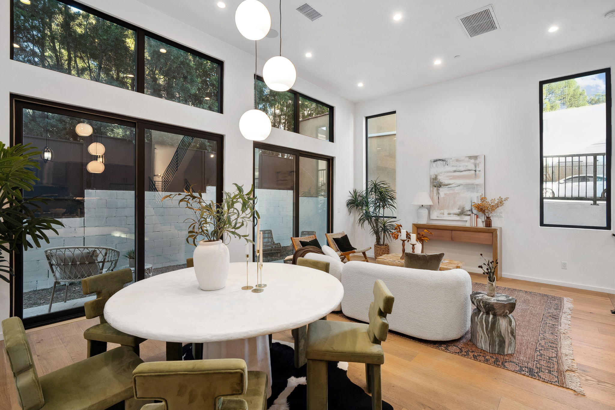 6325 Primrose Avenue-9