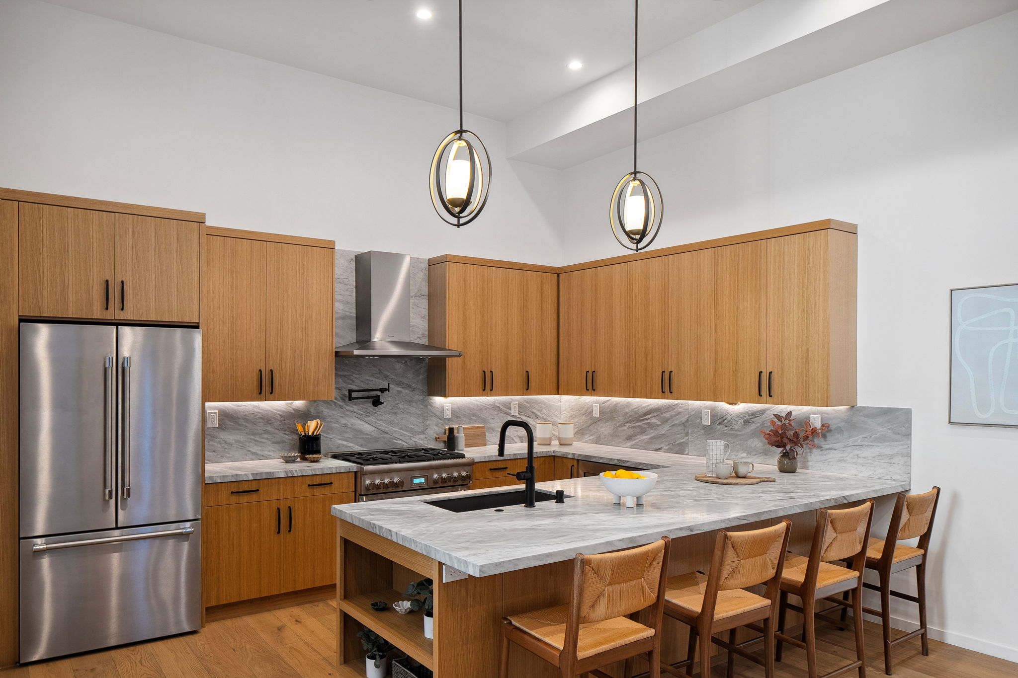 6325 Primrose Avenue-12
