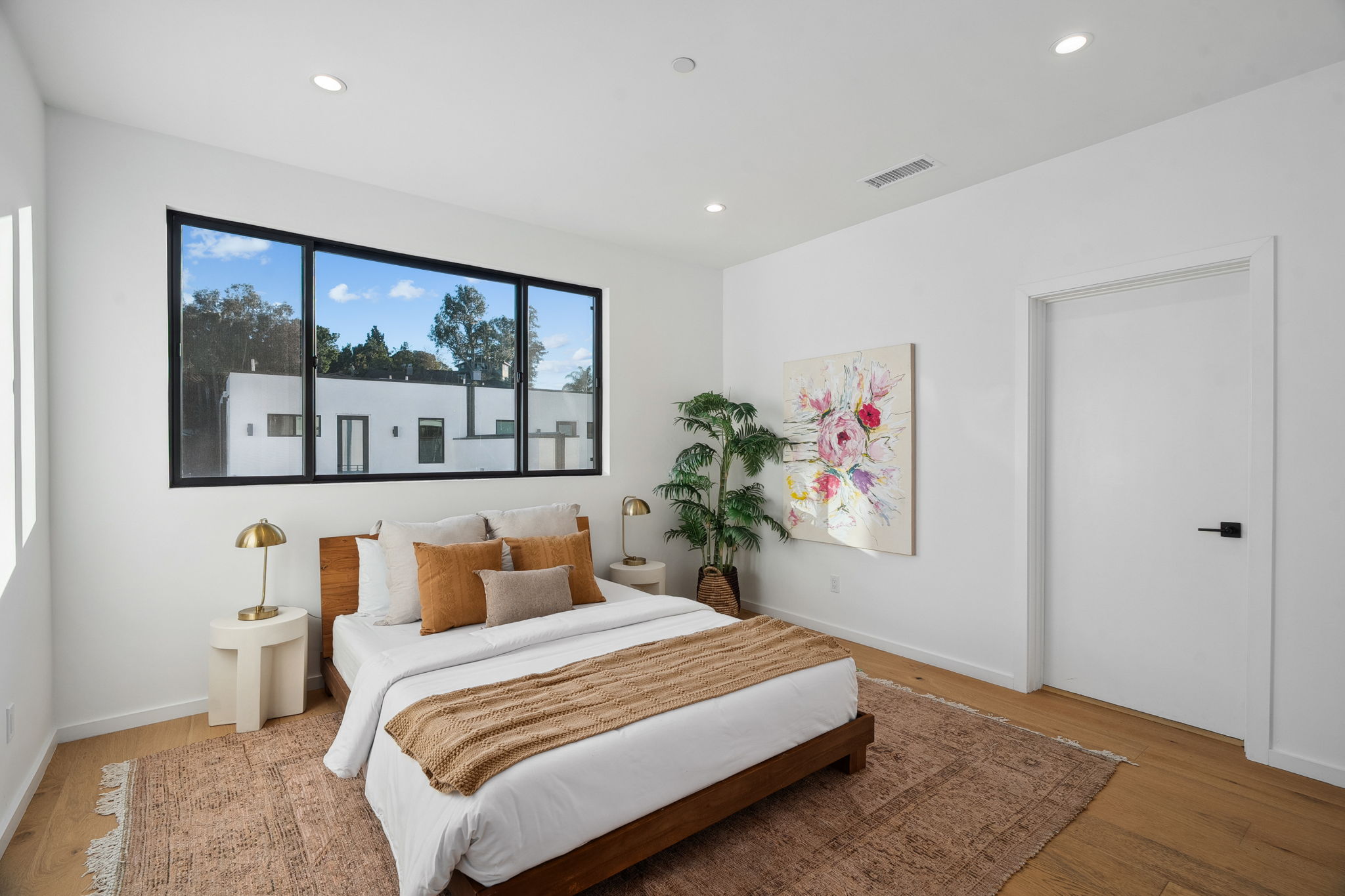 6325 Primrose Avenue-22