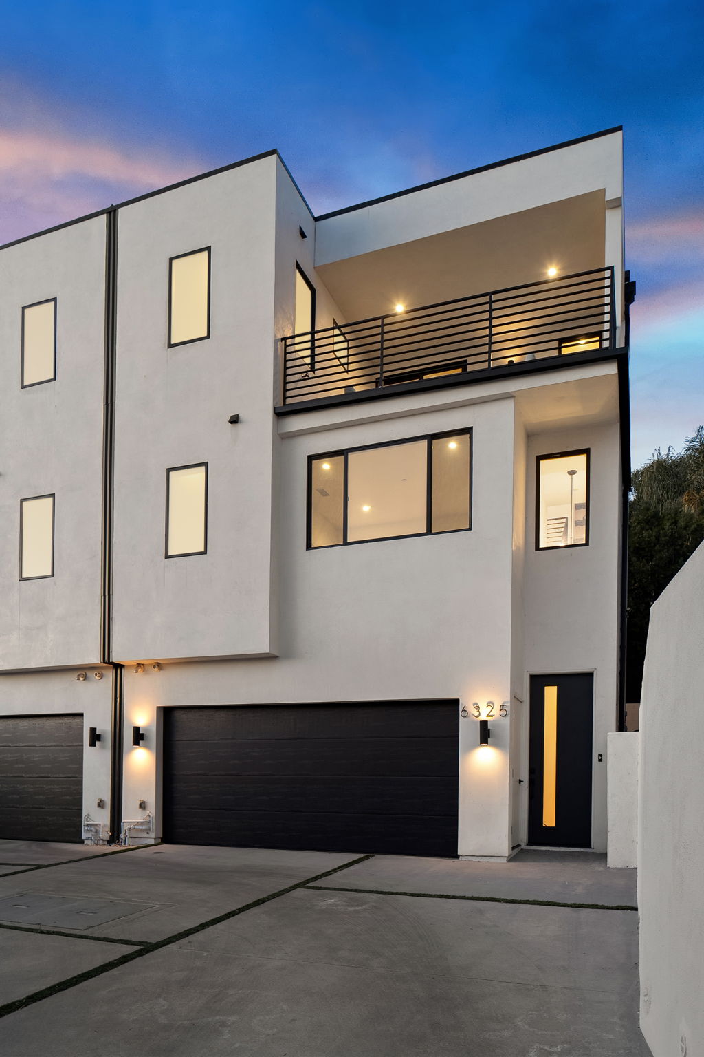 6325 Primrose Avenue-52