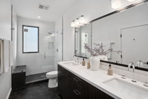 6325 Primrose Avenue-26