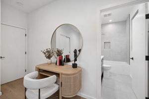 6325 Primrose Avenue-32