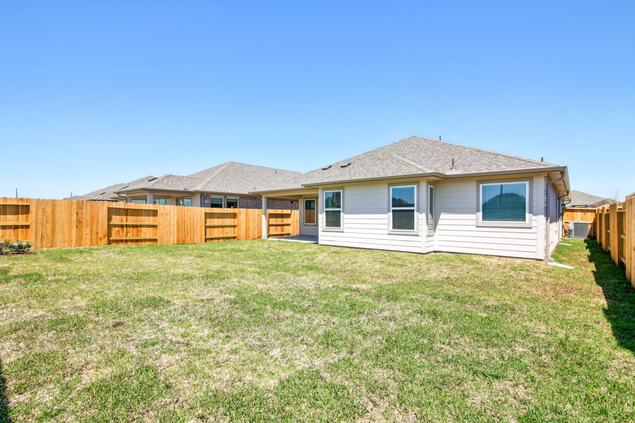 Houston - Wall Street Village - 6326 Brazos Trl Dr, Richmond, TX 77469 - 036