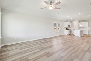 Houston - Wall Street Village - 6326 Brazos Trl Dr, Richmond, TX 77469 - 012