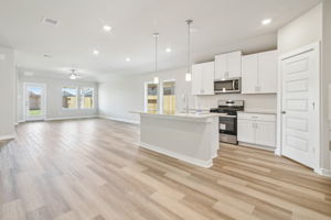 Houston - Wall Street Village - 6326 Brazos Trl Dr, Richmond, TX 77469 - 013