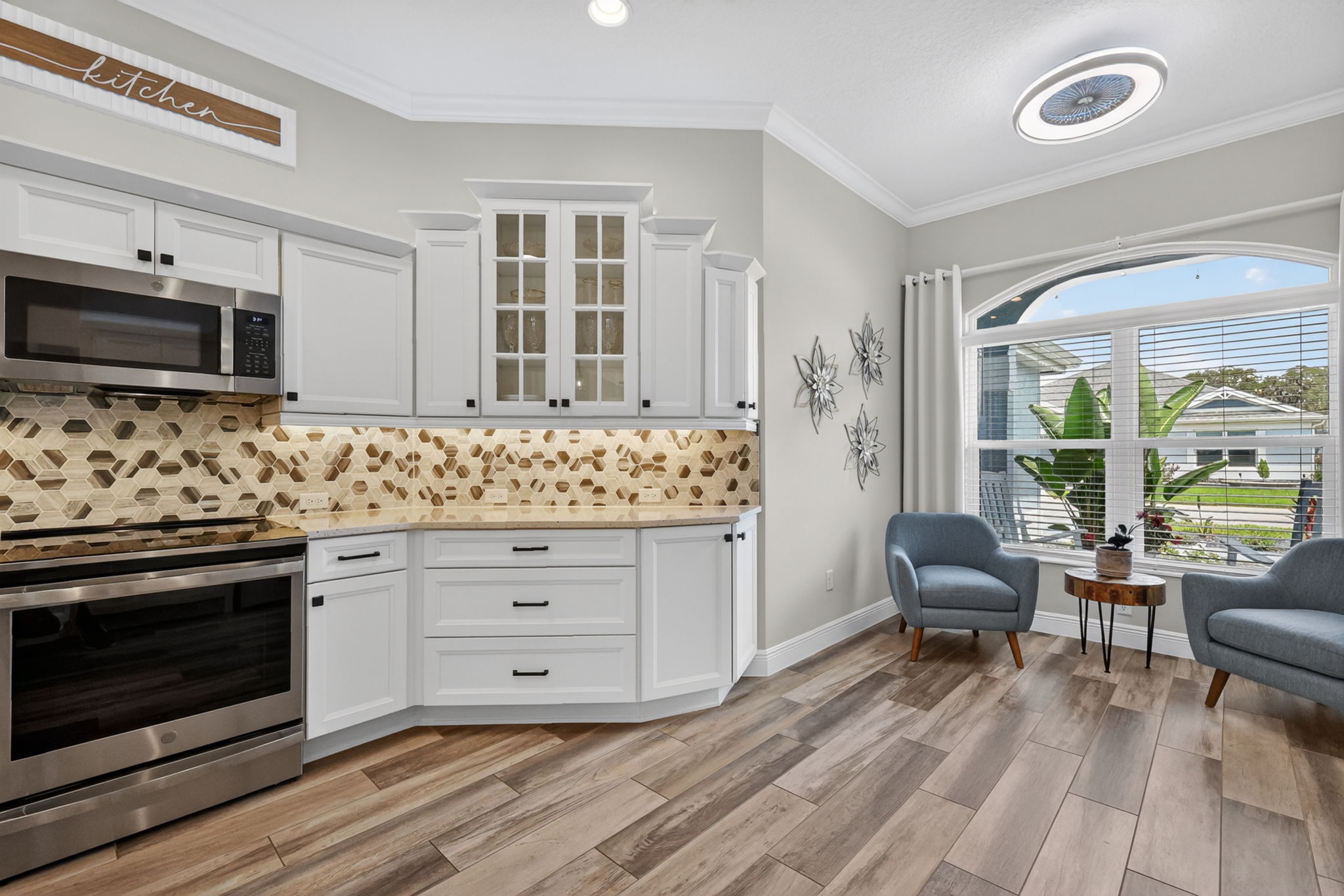 Kitchen and Dinette