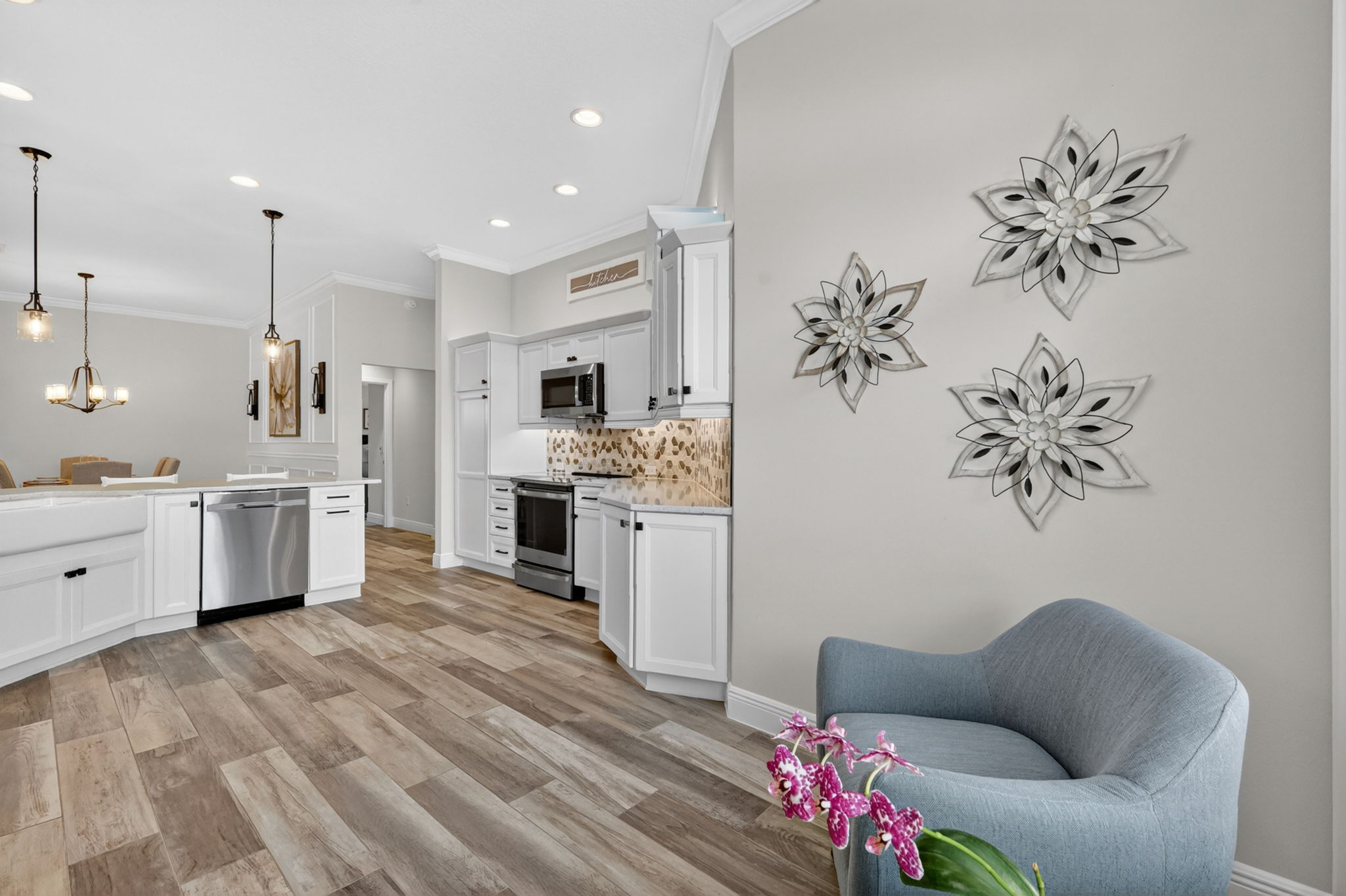 Kitchen and Dinette