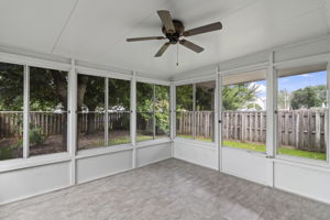 Screened-in Porch