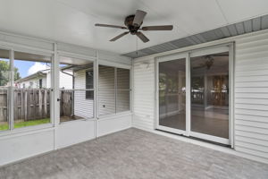 Screened-in Porch