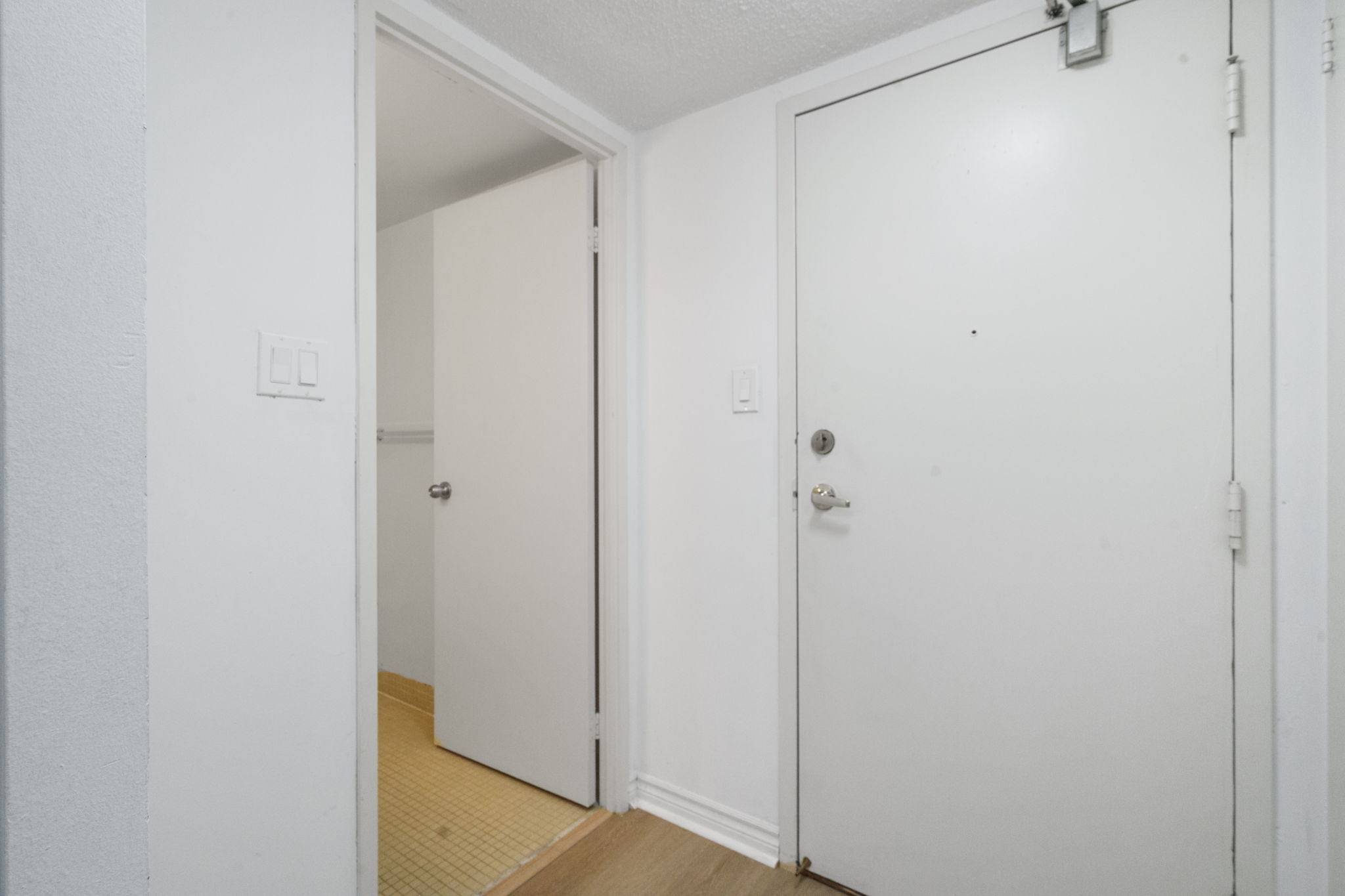 633 Bay St. Unit 509 Toronto, ON M5G 2G4