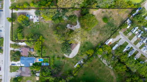  Photo 0