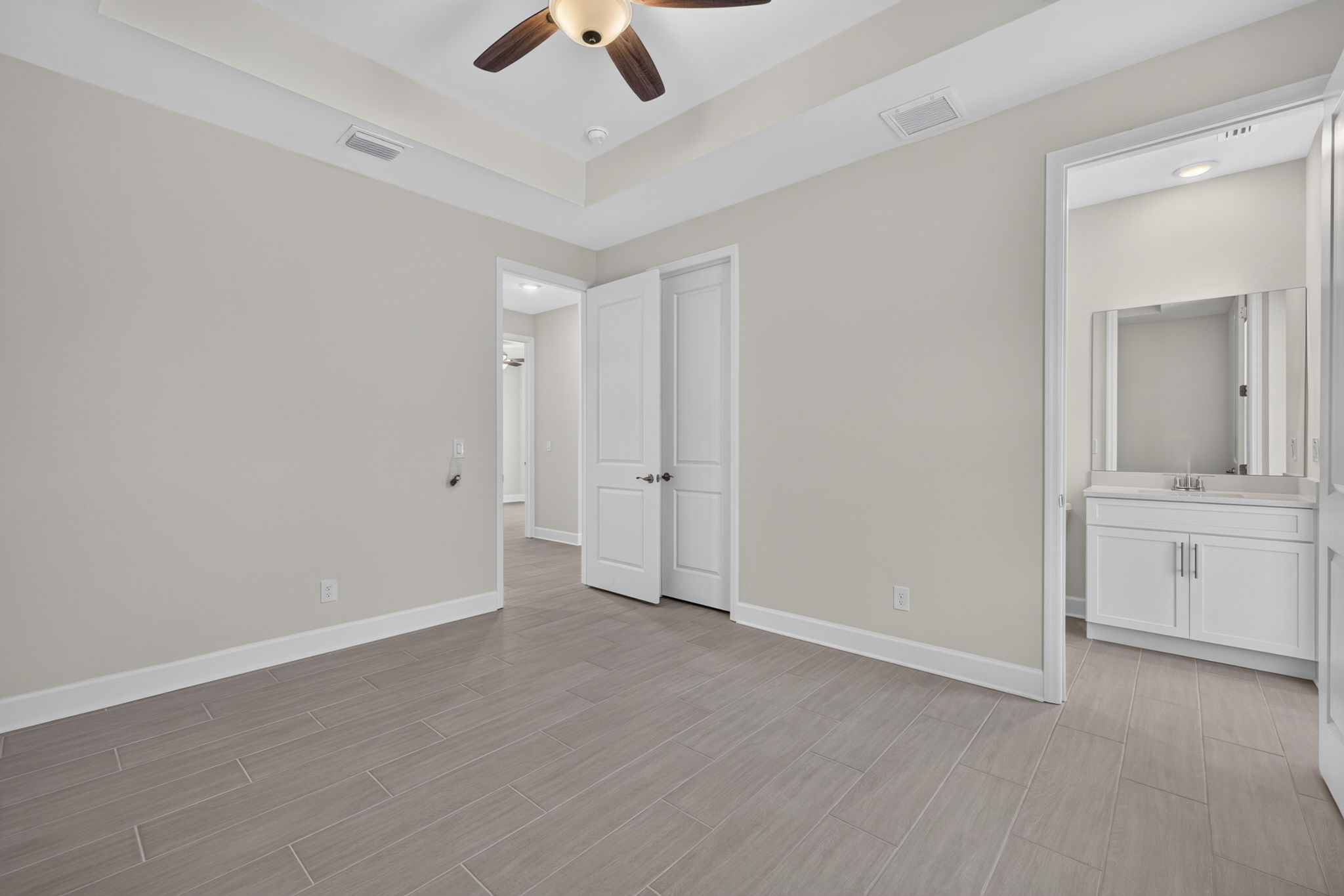 Guest Beadroom 2 of 2