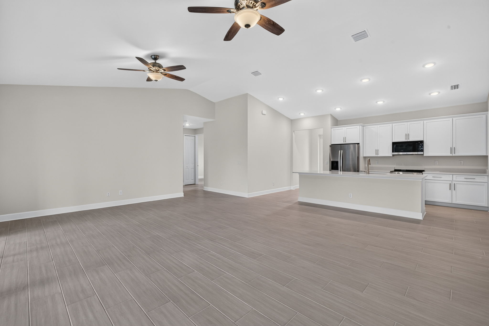 Living Room 2 of 5