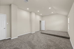  Photo 37