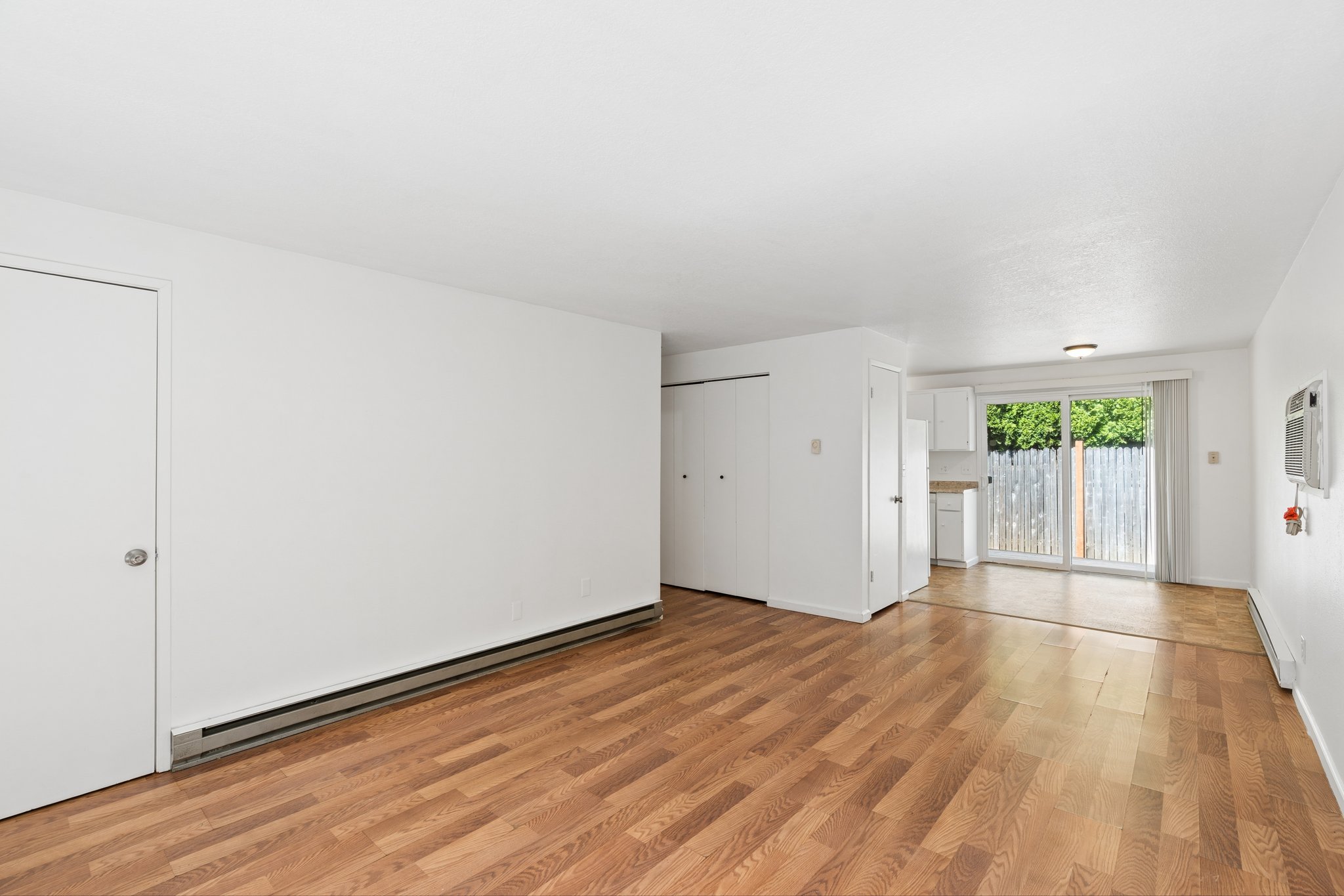 061.jpg