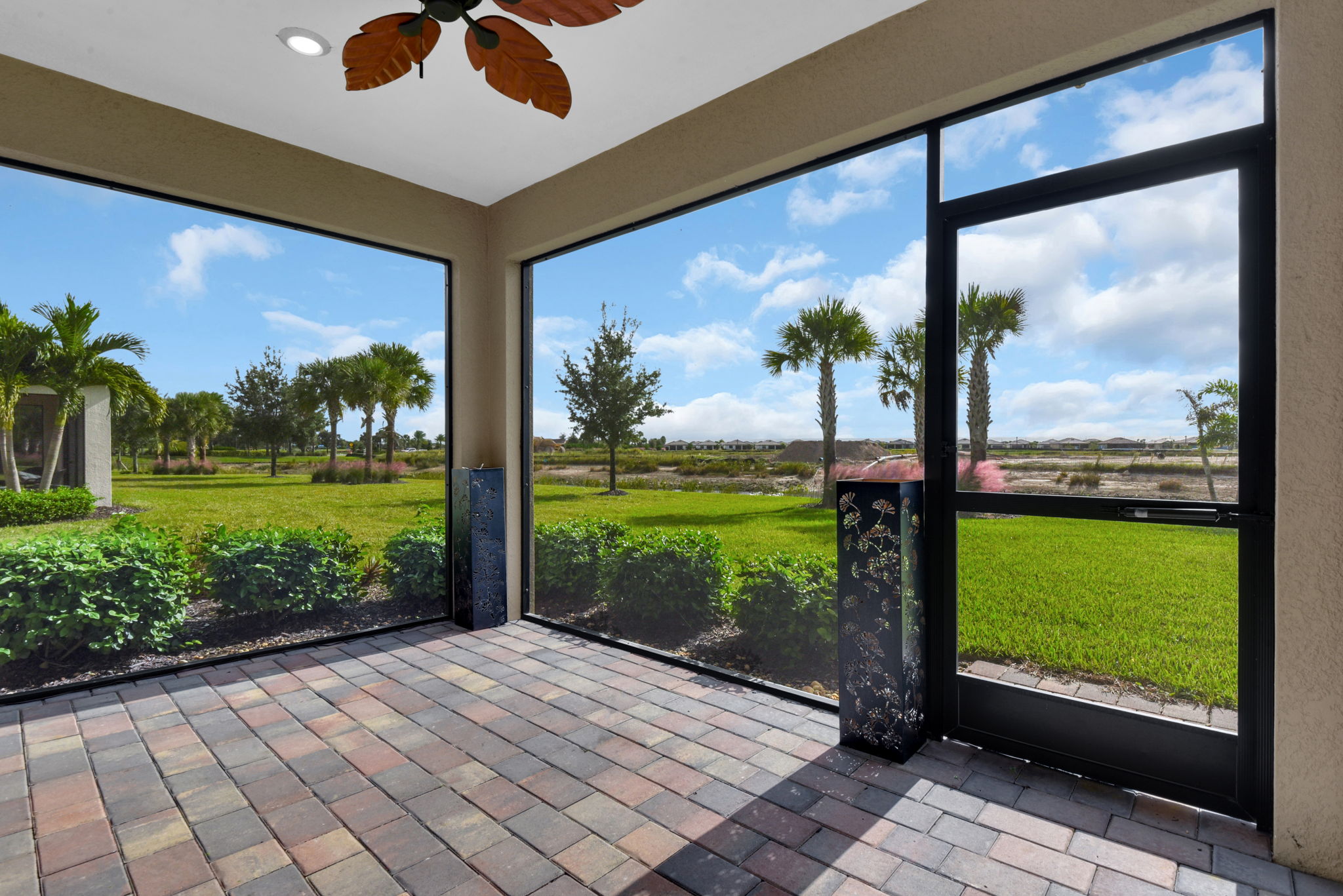 Rear Lanai