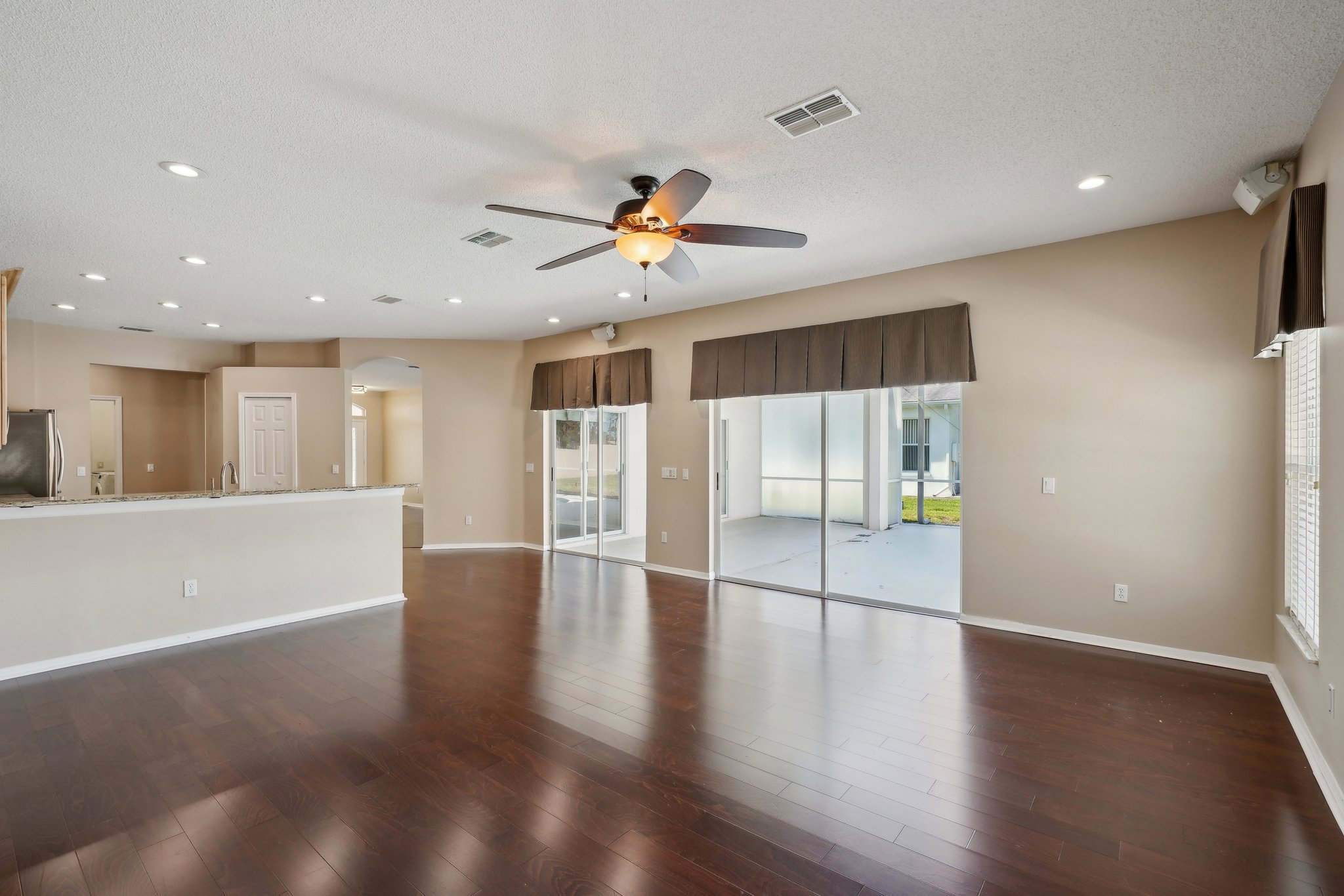Cardinal Crest Dr-2505-017.jpg