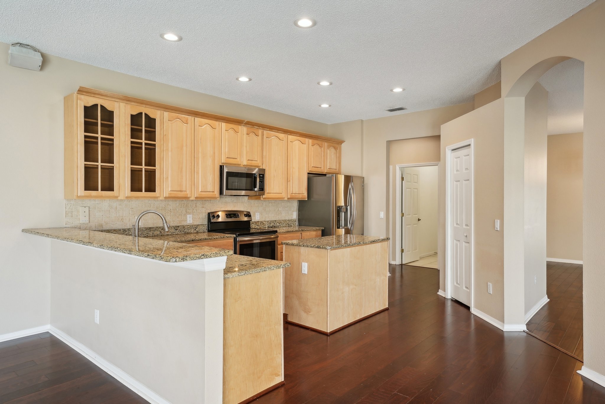 Cardinal Crest Dr-2505-022.jpg