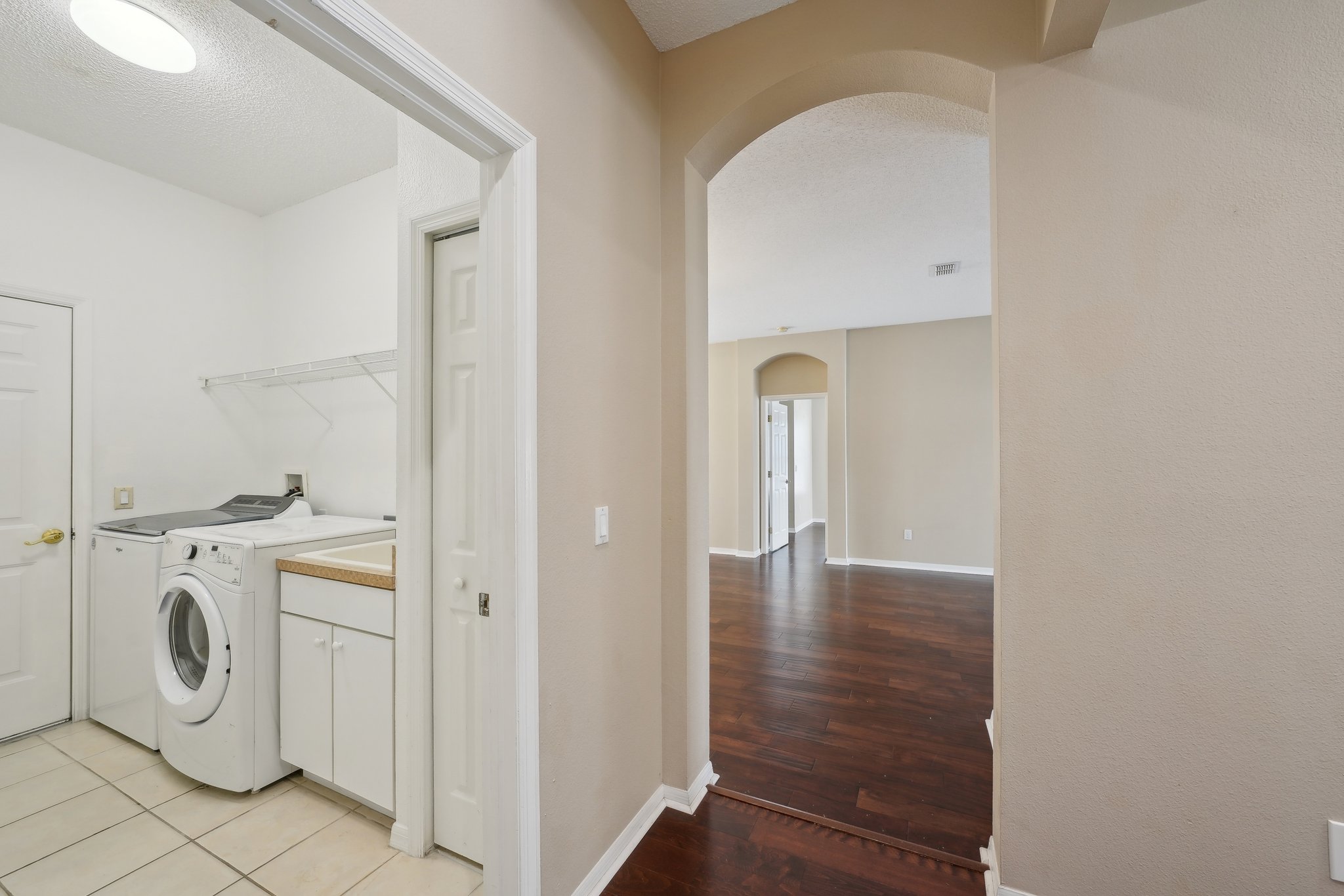 Cardinal Crest Dr-2505-041.jpg