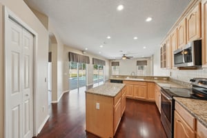 Cardinal Crest Dr-2505-027.jpg