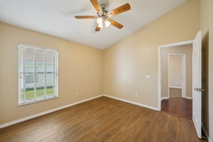 Cardinal Crest Dr-2505-039.jpg