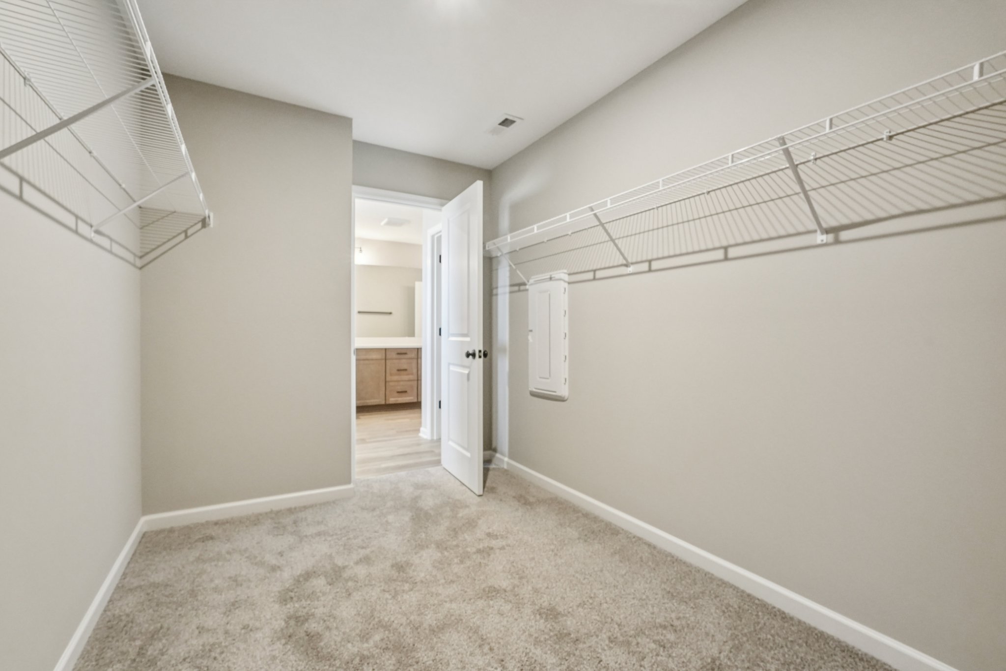 Rippling Rock Dr-S2201-068.jpg