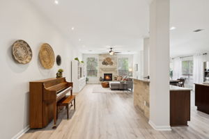  Photo 47
