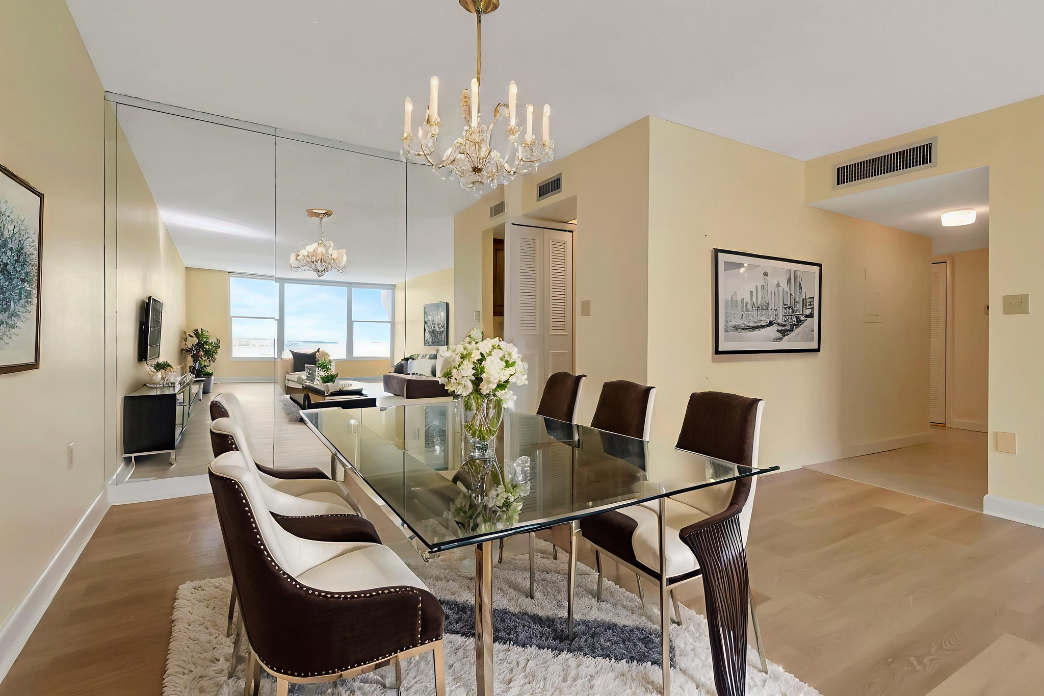 51 -room virtually staged.jpeg