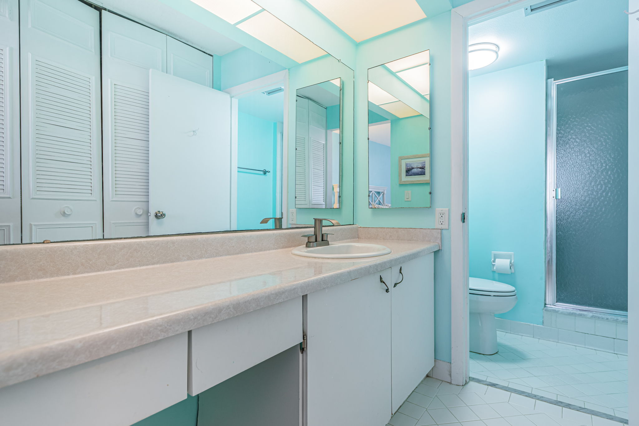 Primary Bathroom 1a-t2