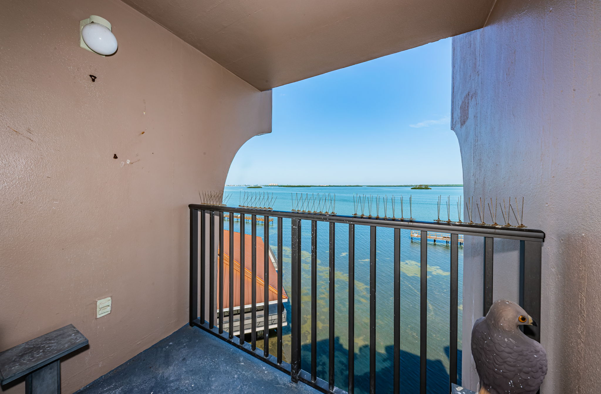 Living Room Balcony1