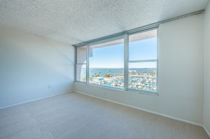 Living Room View 2-2