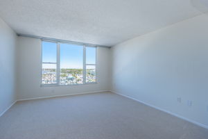 Primary Bedroom 1c-2