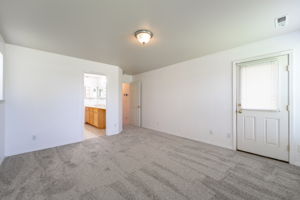  Photo 34