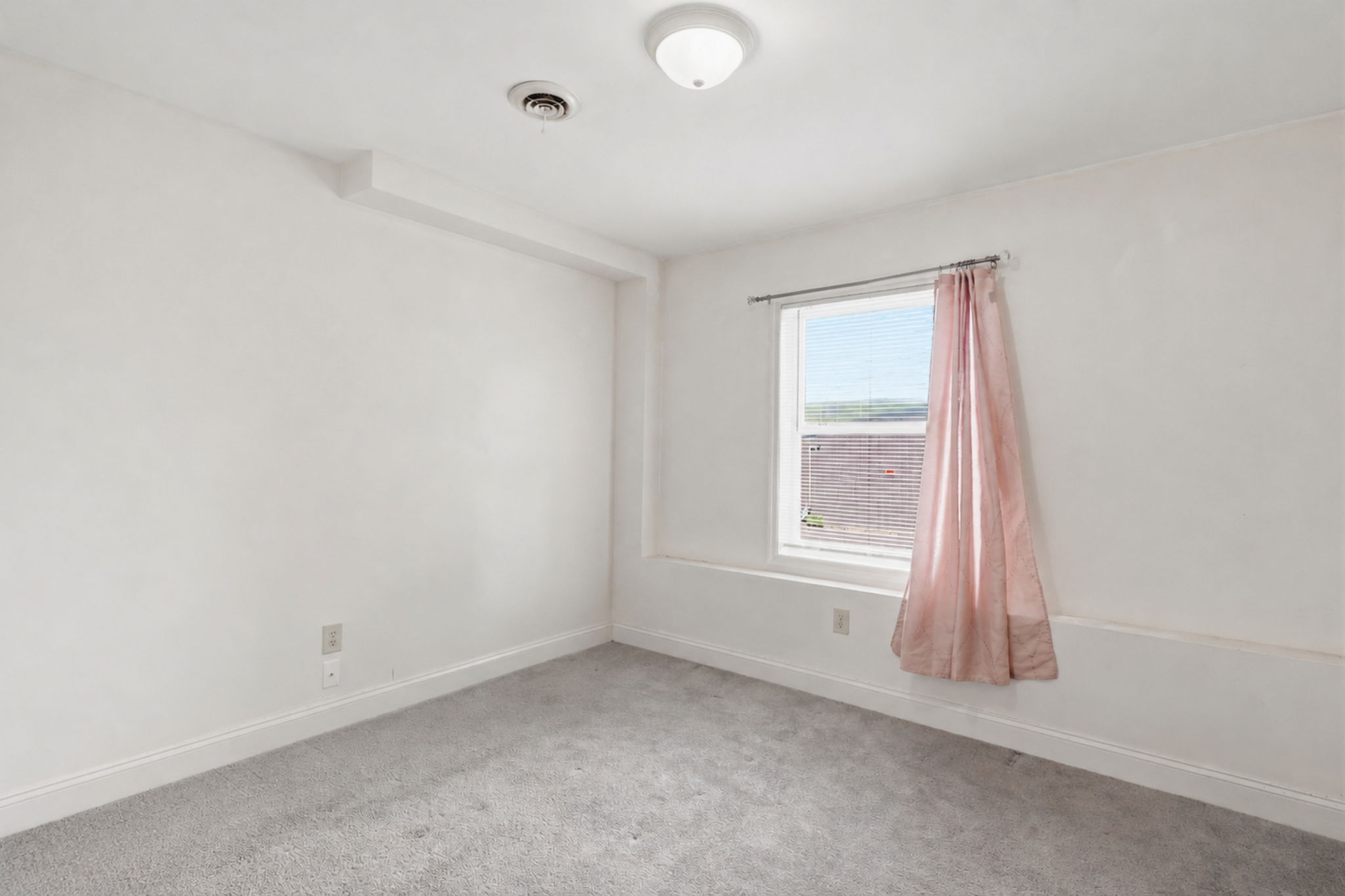 Unit 636 (Building 2)