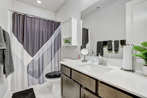  Regina Ridge St-044