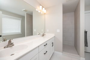 25-Master Bath