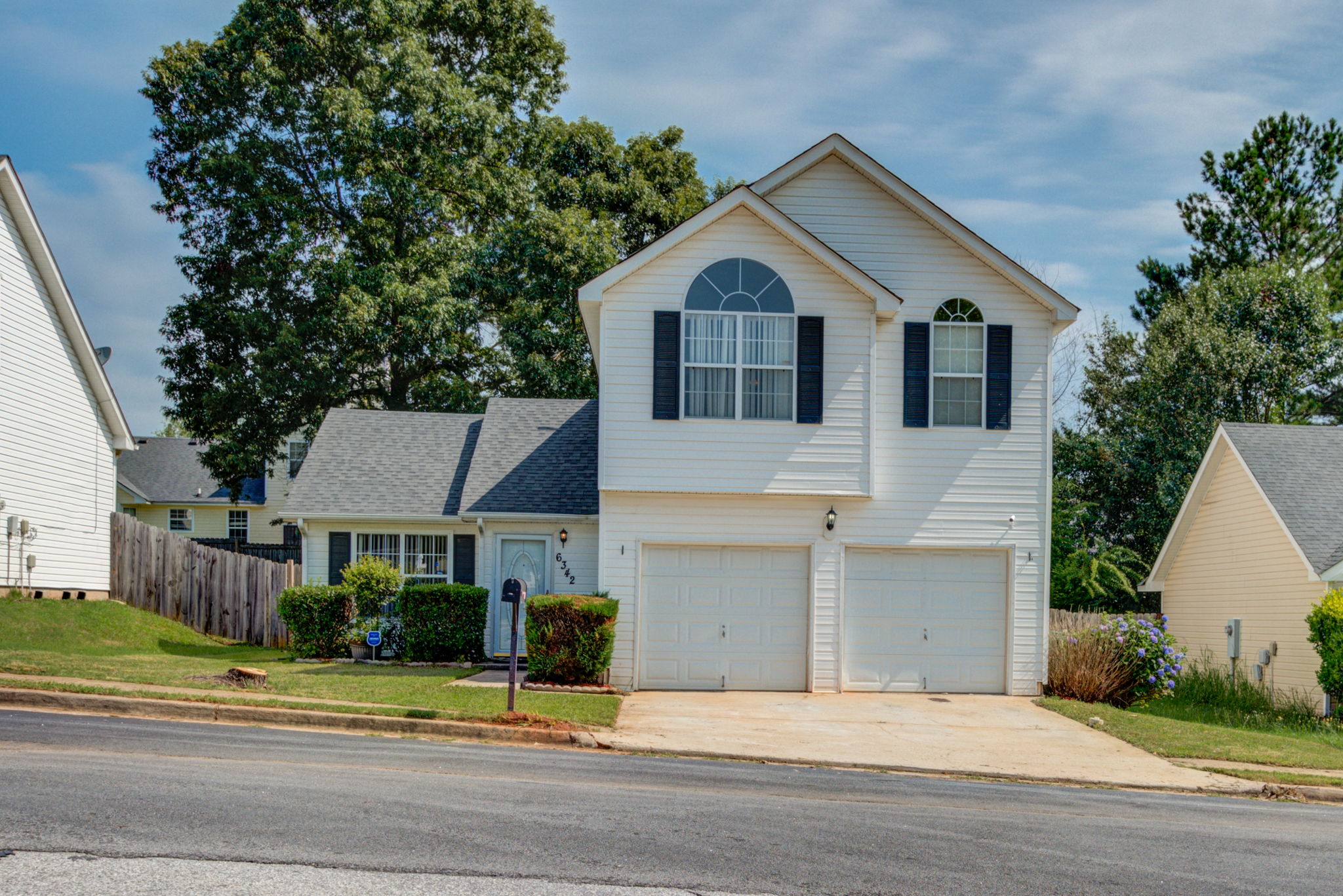  6342 Stonebridge Creek Ln, Lithonia, GA 30058, US