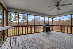 Screened-in Porch