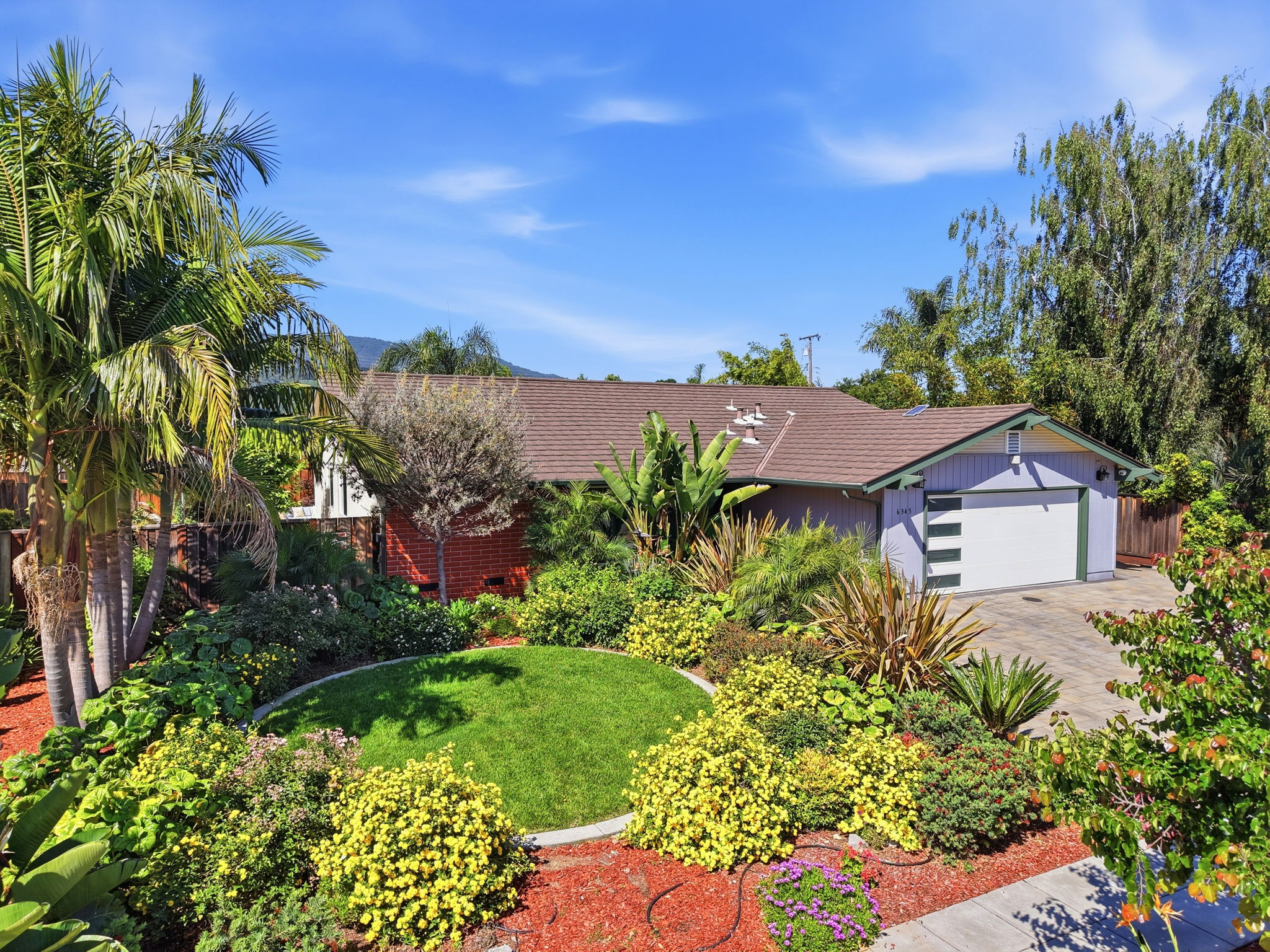 002_F8_AERIAL_6345 El Paseo Dr