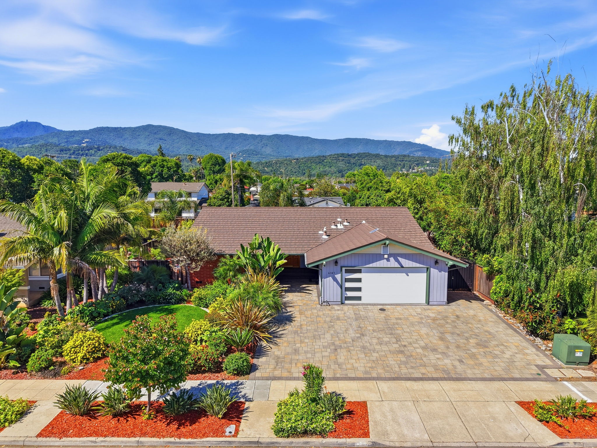 003_F8_AERIAL_6345 El Paseo Dr