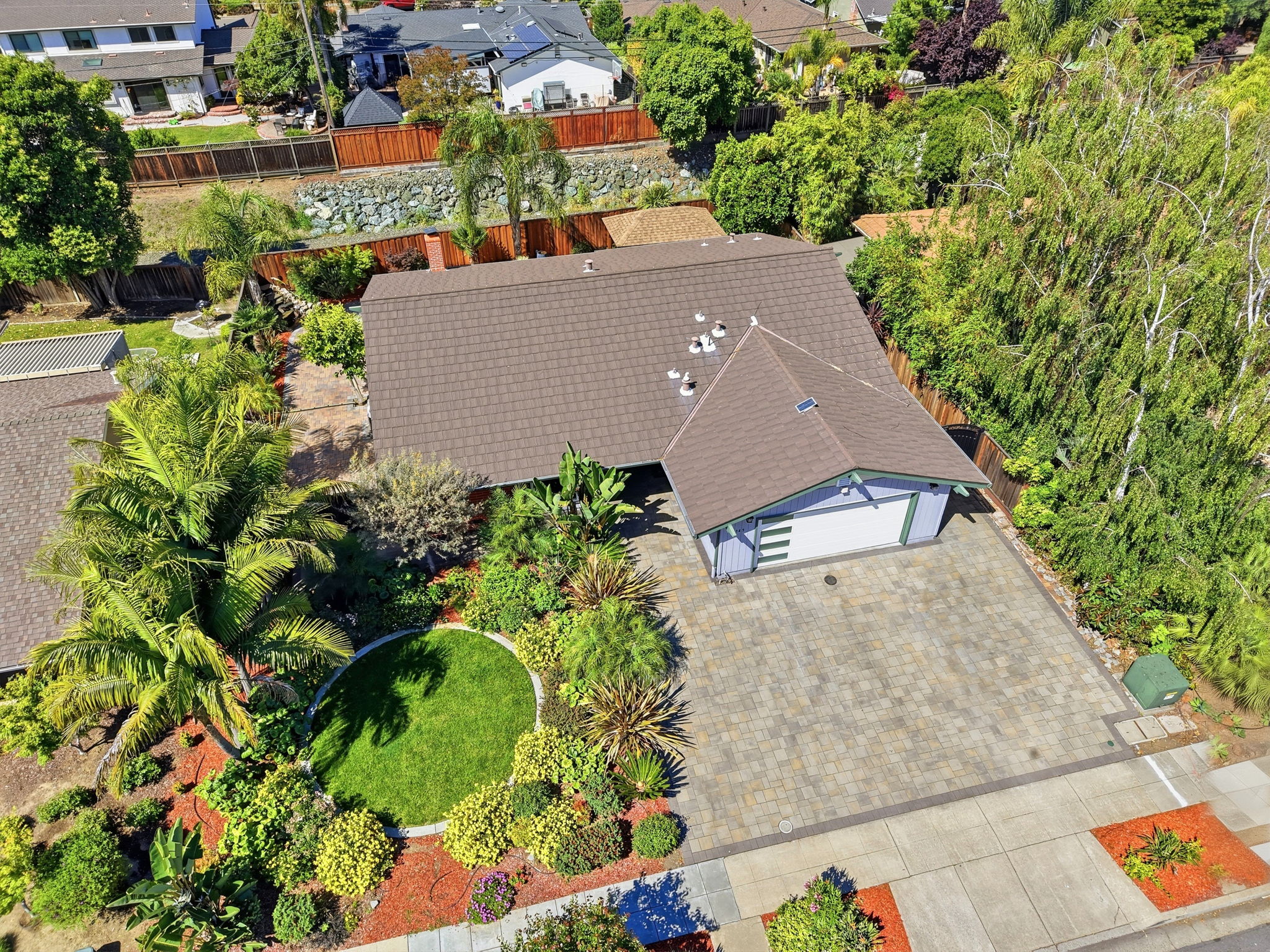004_F8_AERIAL_6345 El Paseo Dr