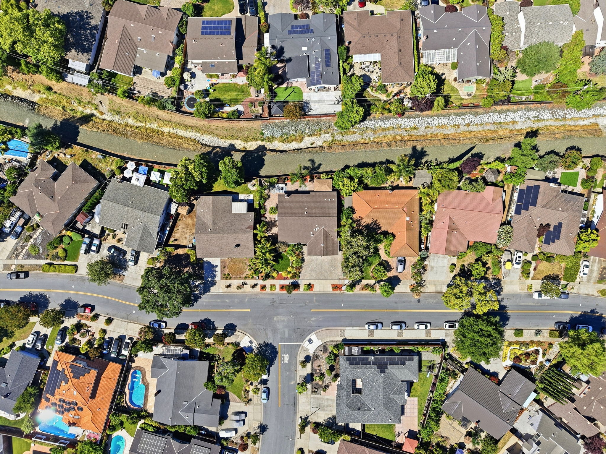 011_F8_AERIAL_6345 El Paseo Dr