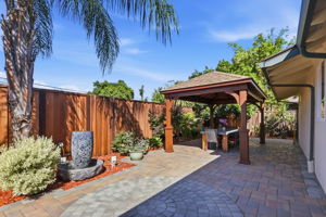 046_F8_6345 El Paseo Dr