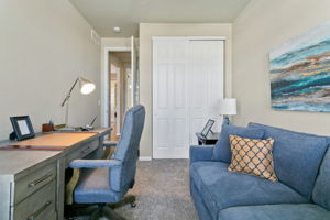 Bedroom/Office