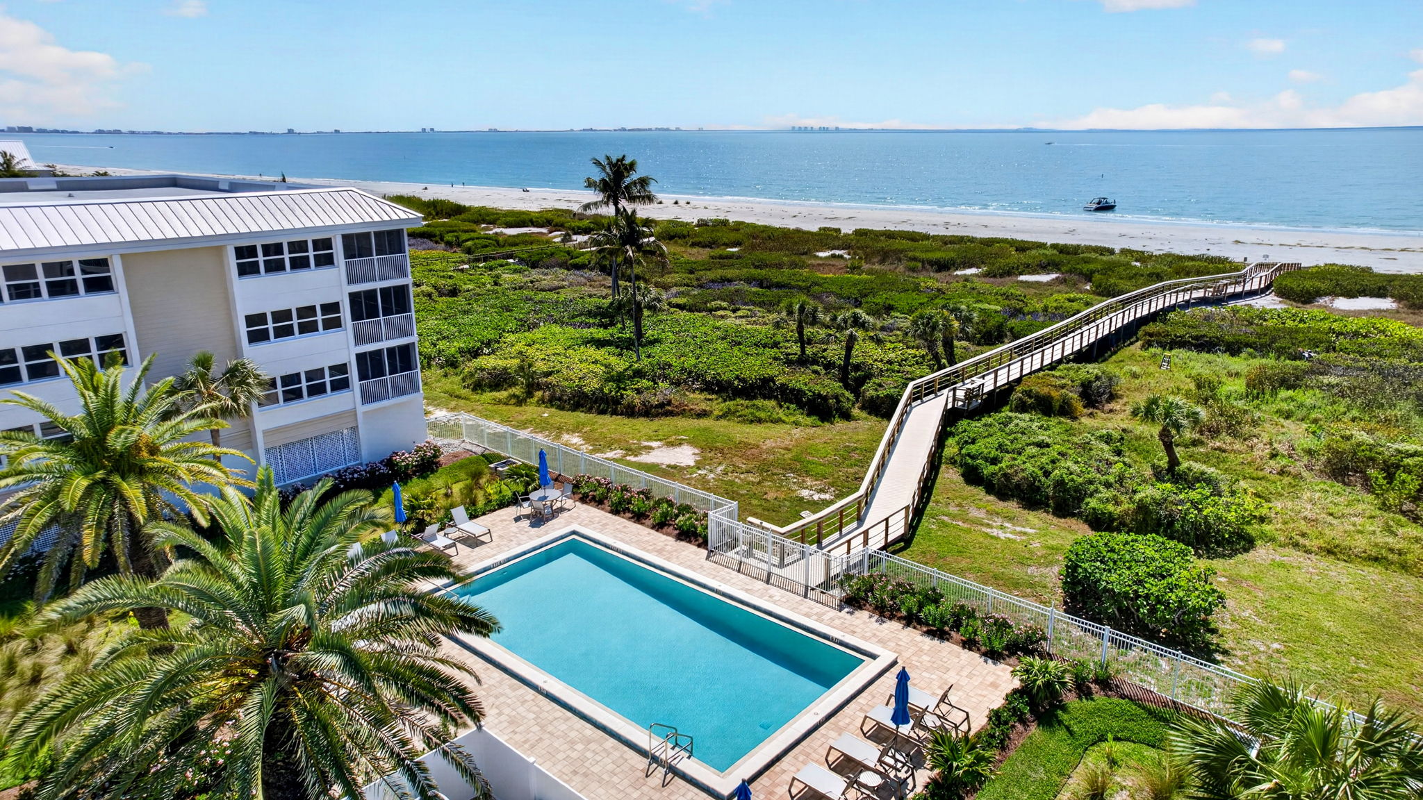 RS - Aerial Amenities