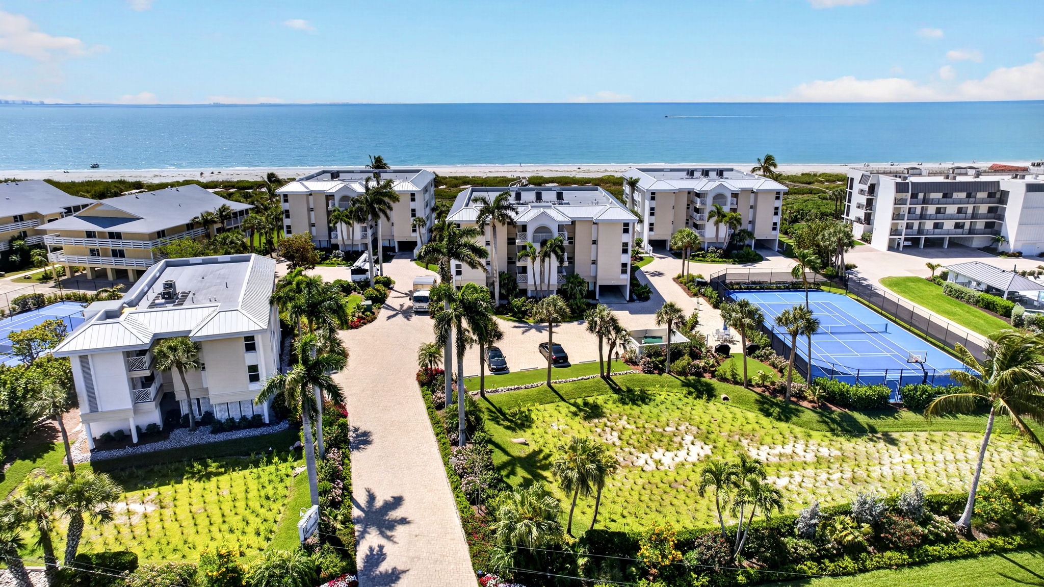 RS - Aerial Front Exterior 3