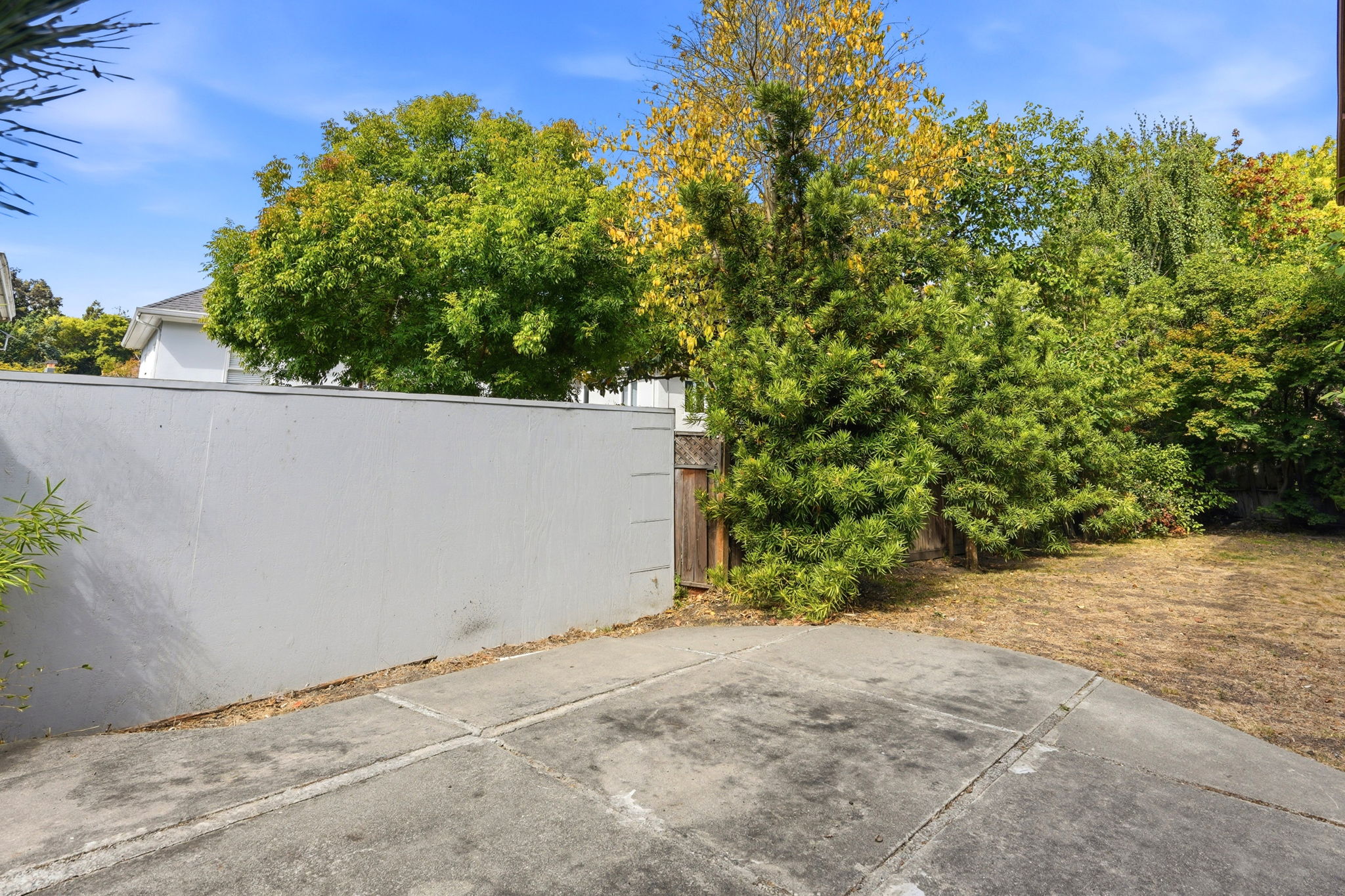 043_F8_635 Longridge Rd