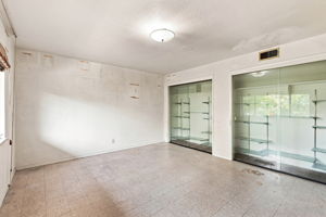 025_F8_635 Longridge Rd